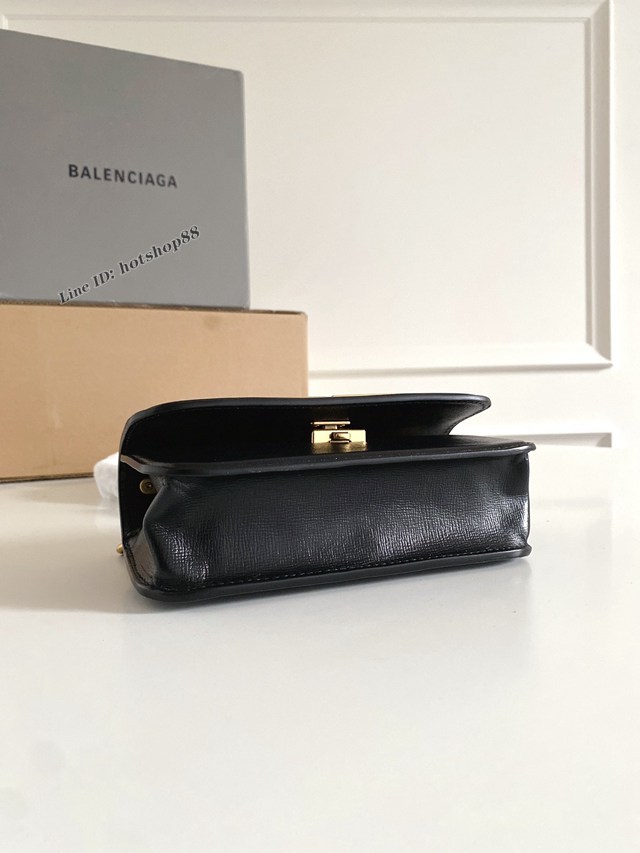 Balenciaga專櫃爆款男女通用牛皮十字紋肩背包 巴黎世家2022春季最新款小號鏈條Gossip bag斜挎包 fyj1138